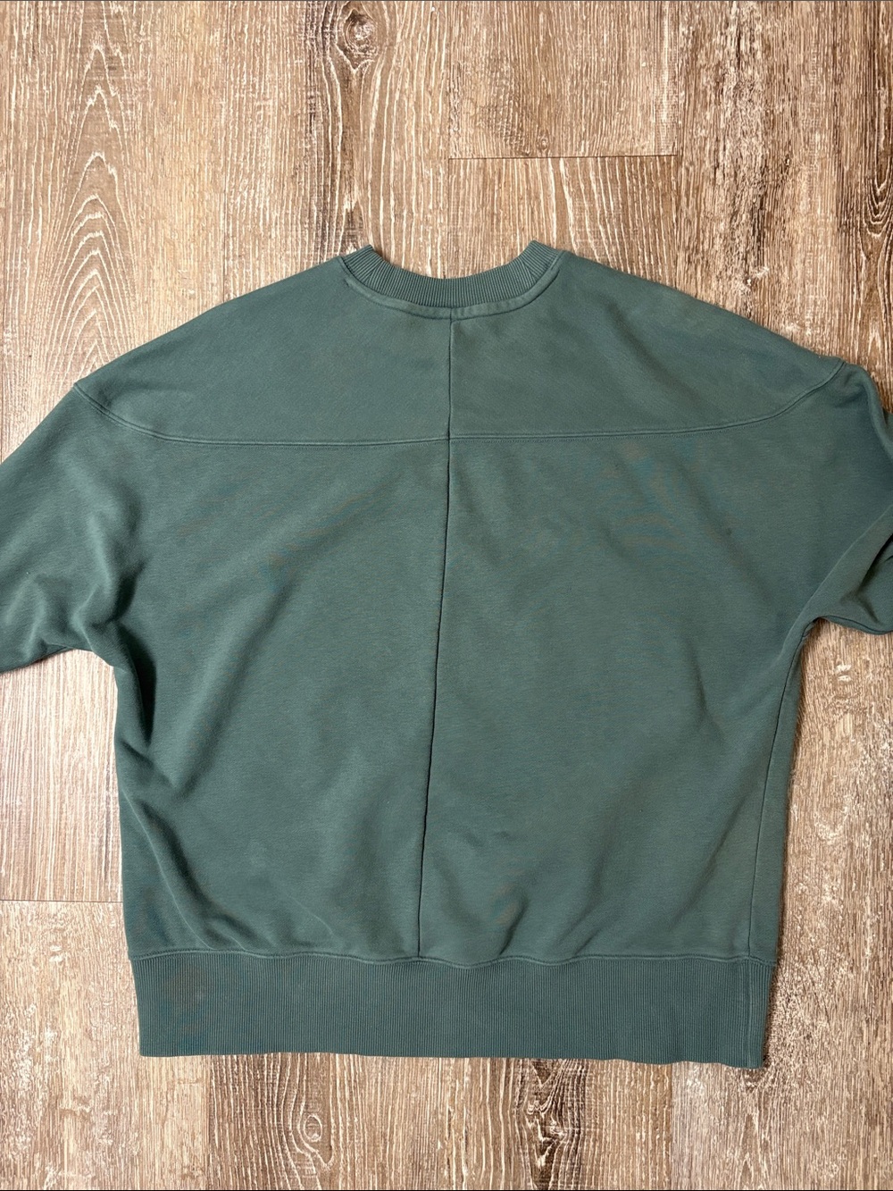 Vuori Sedona Weekender Crewneck Sweatshirt - Picture 4 of 5